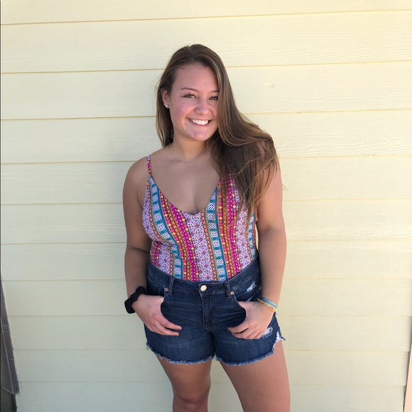 Meet your Posher, Megan - Picture 1 of 1